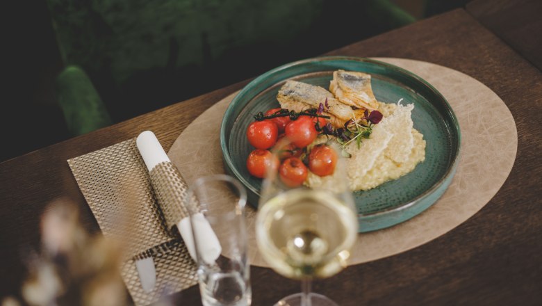 Gegrilltes Goldbrassenfilet mit Zitronenrisotto, © Niederösterreich-Werbung/David Schreiber